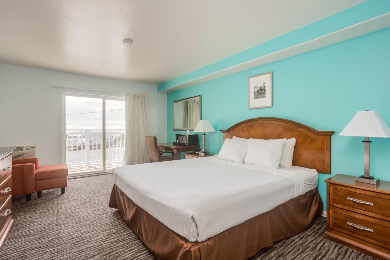 Pacifica Beach Hotel